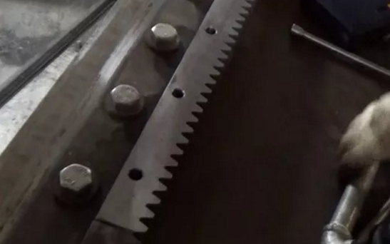 換上新的齒條 換上新的齒條